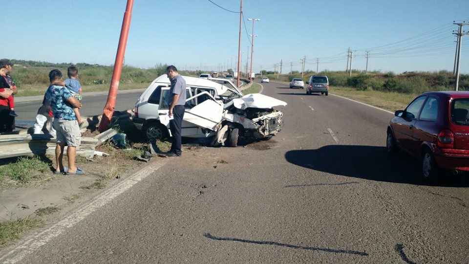 Impactante Accidente En Circunvalaci N Oeste Radio Fm Noticias