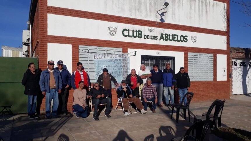 Delincuentes causaron destrozos y robaron en el Club de los Abuelos de Recreo 59 74d6fd16 582b 47ad b26d da04f83d4d39