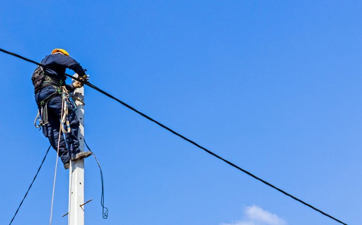 Se investiga el corte de dos fibras ópticas en Av. Ig. Crespo de Recreo 58 tendido fibra optica