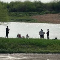 Hallaron un cuerpo flotando en el río Salado