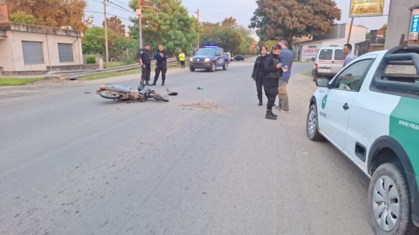 Un hombre con heridas tras el choque de una moto y una camioneta en Recreo 59 moto boratoooo