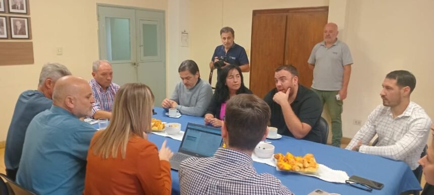 Importante reunión sobre Seguridad tuvo lugar en Laguna Paiva 58 PAIVA SEGURIDAD 3