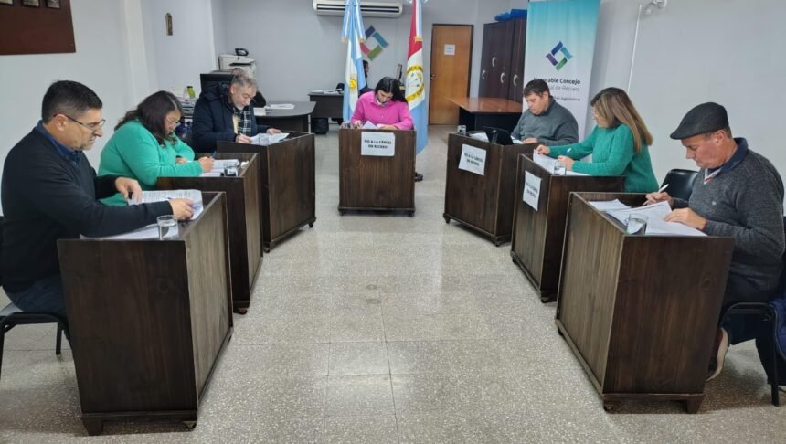 El concejo decidió esperar el resultado de las elecciones para autorizar la compra de una motoniveladora 58 concejo recreo mayo