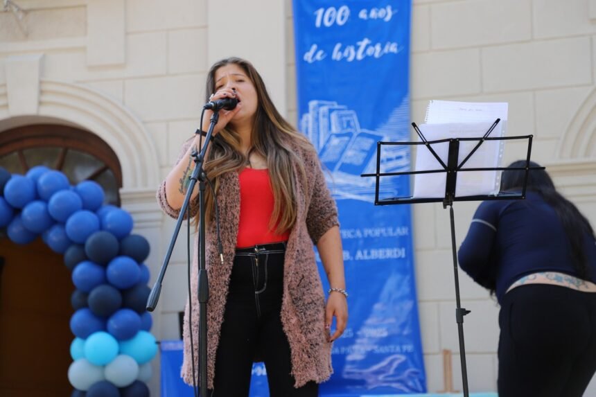 BIBLIOTECA 100ANOS 2