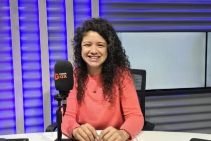 romina sonzogni radio estudios scaled 1