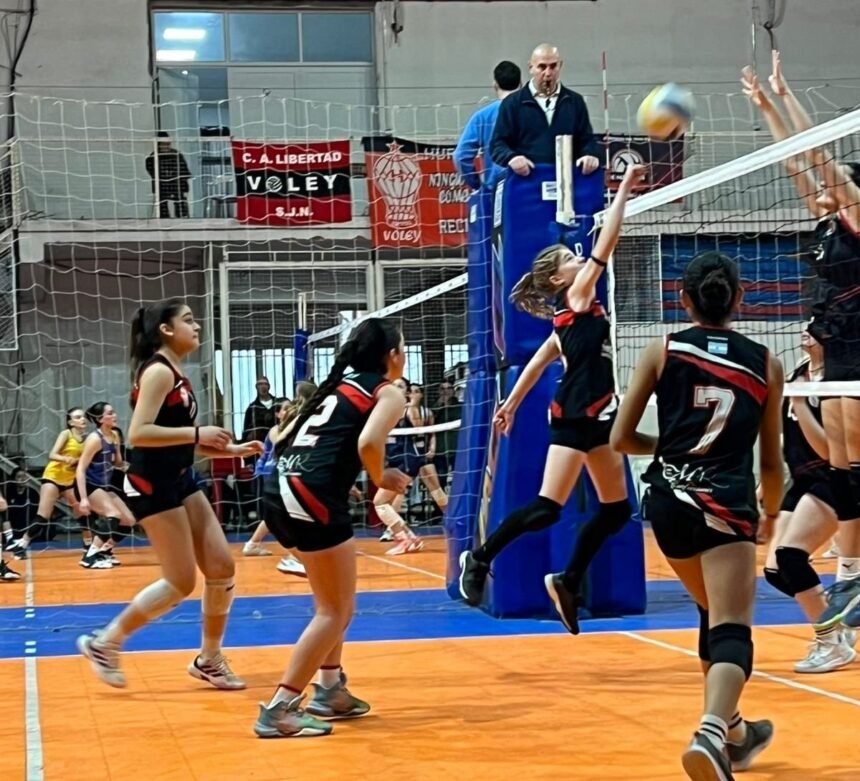 Huracán Voley Sumó tres Triunfos y Finalizó Tercero. 59 HURACAN VOLEY 33