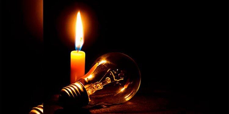 Recreo volvió a quedar a oscuras: preocupación por reiterados cortes de energía en la ciudad 58 focos vela sin energia luz