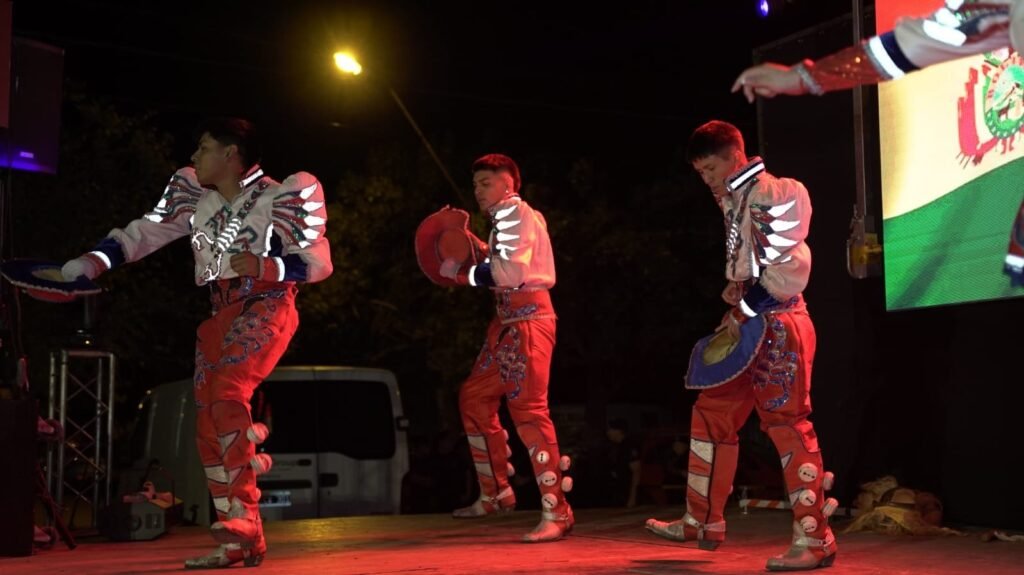 Se realiza en Recreo "Orígenes: Fiesta de las Colectividades y Comunidades" 60 WhatsApp Image 2025 11 03 at 07.14.26