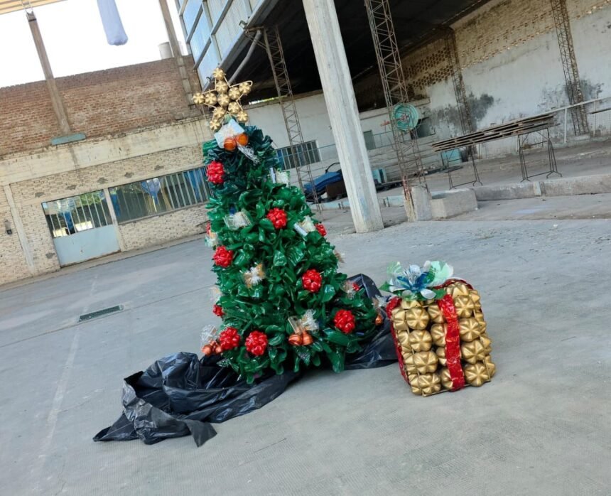 arbol botellas recreo