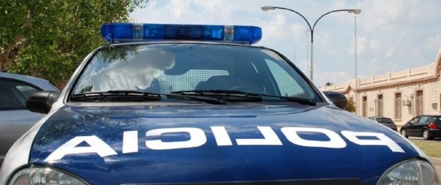 Ingresaron a una vivienda en Colastiné Norte y robaron millones de pesos y dólares 57 auto policial 1024x430 1
