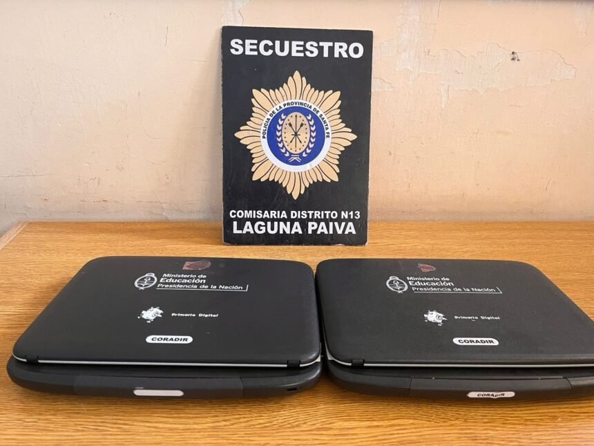 Detuvieron a un hombre y recuperaron equipos robados de una escuela en Laguna Paiva 59 compus
