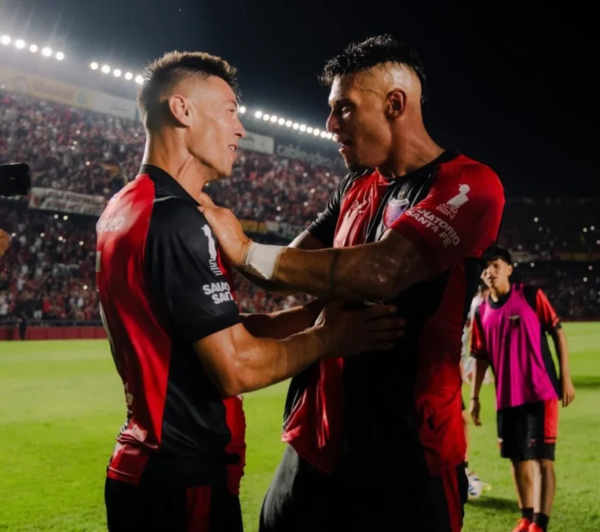 Colón visita a Defensores de Belgrano con la necesidad de sumar 59 COLON ACASSUSO 1 1024x907 1