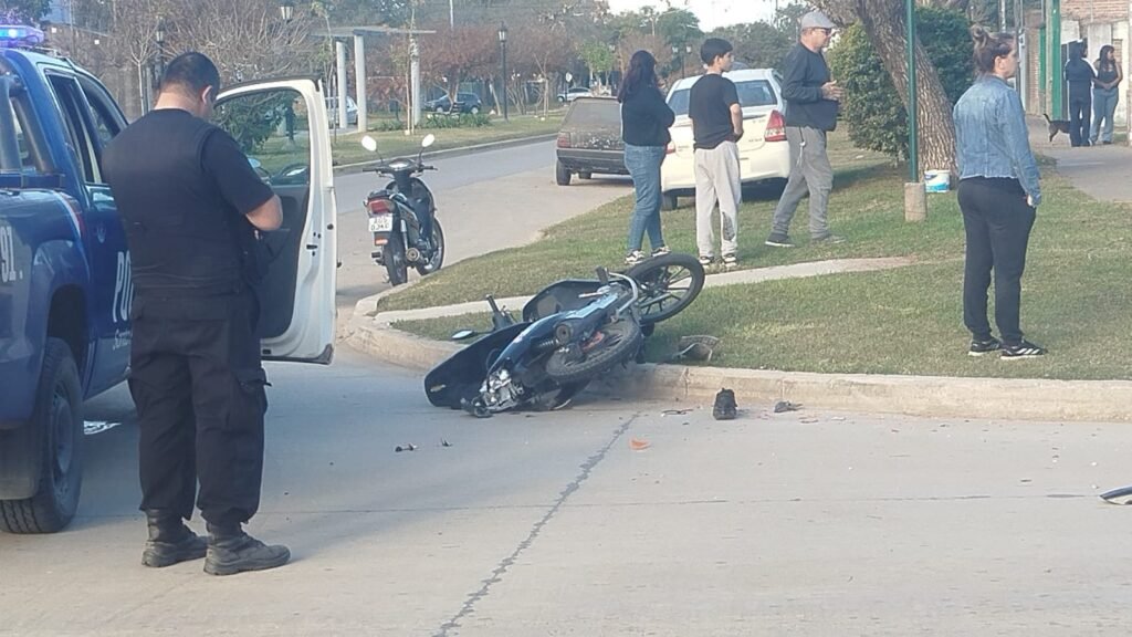 Fuerte accidente en el centro de Recreo: dos heridos, entre ellos una menor 59 WhatsApp Image 2026 05 29 at 16.38.13
