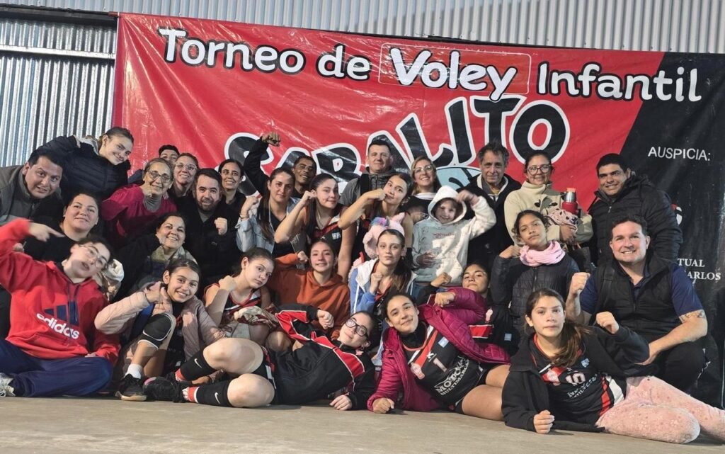 Sub-14 de Huracán-Voley entre los Mejores del País 59 huracan voley 80