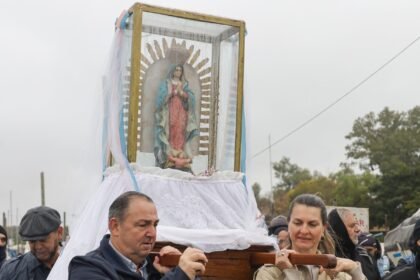 poletti procesion nautica1