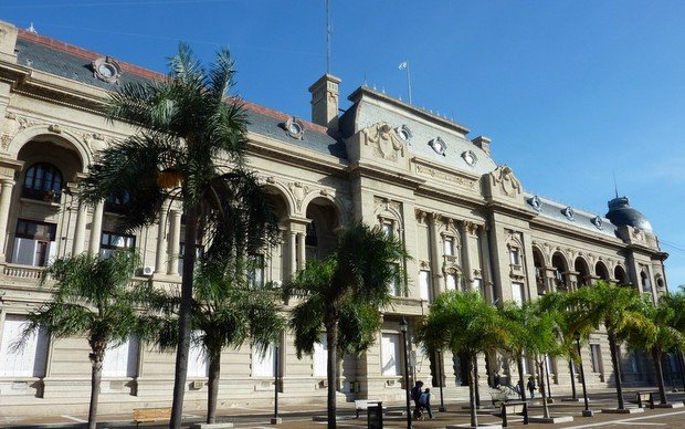Frente de la Casa de Gobierno de Santa Fe