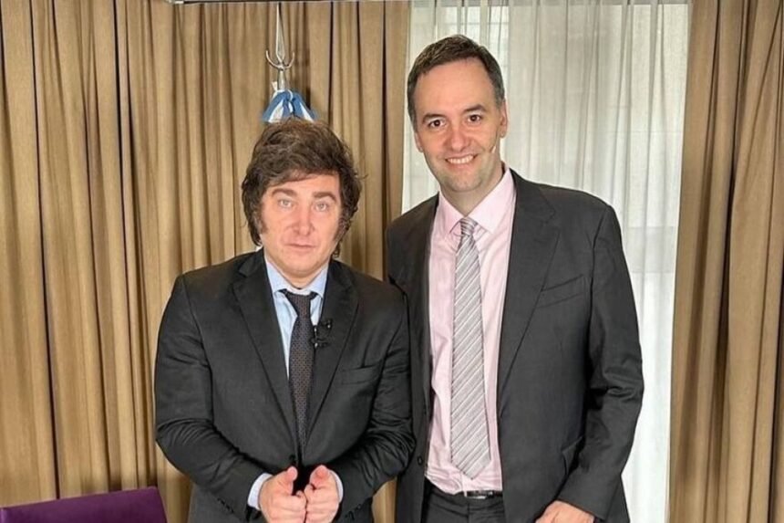 Milei respaldó a Adorni tras sus explicaciones sobre el origen de sus fondos 59 milei adorni