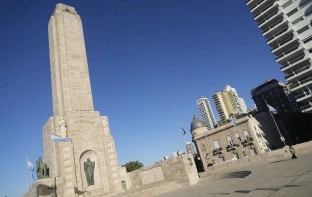Santa Fe culminó las obras y reabrió el Monumento Nacional a la Bandera 61 monumentoooooo
