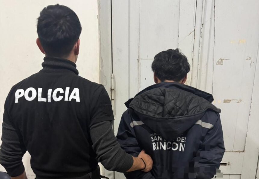 Detuvieron a un hombre tras una persecución y le secuestraron un arma en Rincón 60 rinconnnnn