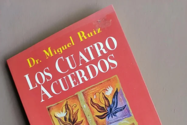 4 acuerdos tapa