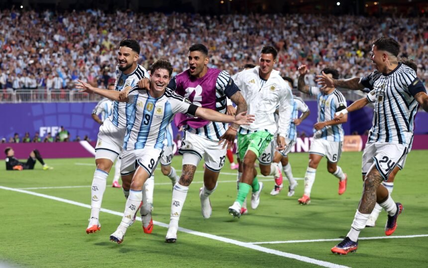 Argentina venció a Suiza y está entre los 4 mejores del Mundial 60 HM 5okNXkAATvlr