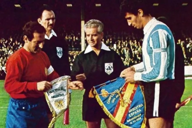Screenshot 2026 07 18 at 20 30 24 El unico antecedente entre Argentina y Espana en un Mundial