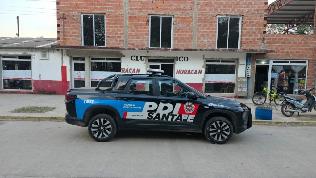 Allanaron el Club Huracán de Recreo en el marco de una investigación por el conflicto institucional 60 WhatsApp Image 2026 07 17 at 19.18.30 1