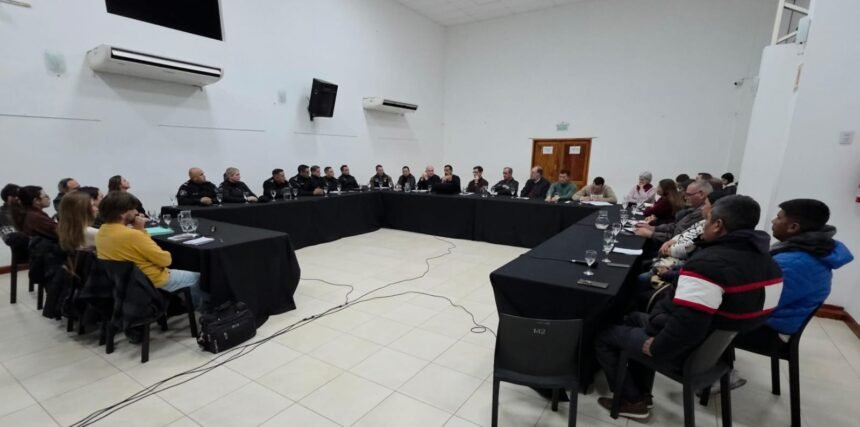 Junta de Seguridad en Recreo: preocupación por la baja cantidad de llamados al 911 y reclamos por mayor patrullaje 60 WhatsApp Image 2026 07 21 at 20.55.14
