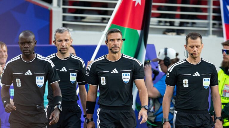 Slavko Vinčić será el arbitro de la final del mundial entre Argentina y España: cuáles son sus antecedentes