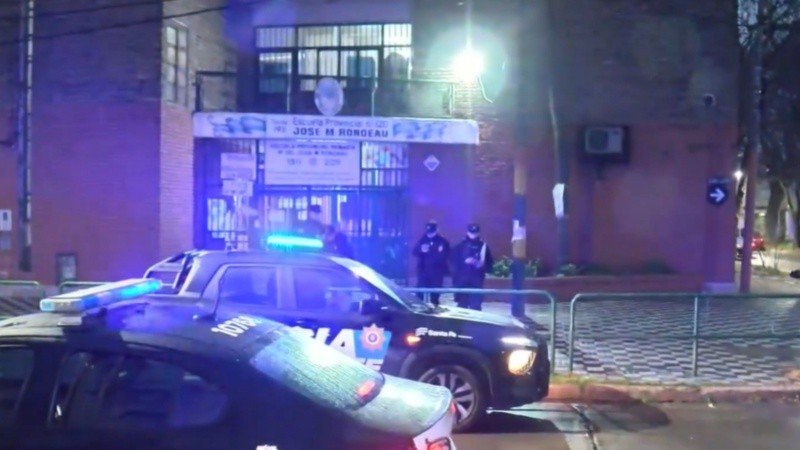 Un alumno fue demorado tras ingresar con un revólver a una escuela primaria de Rosario 61