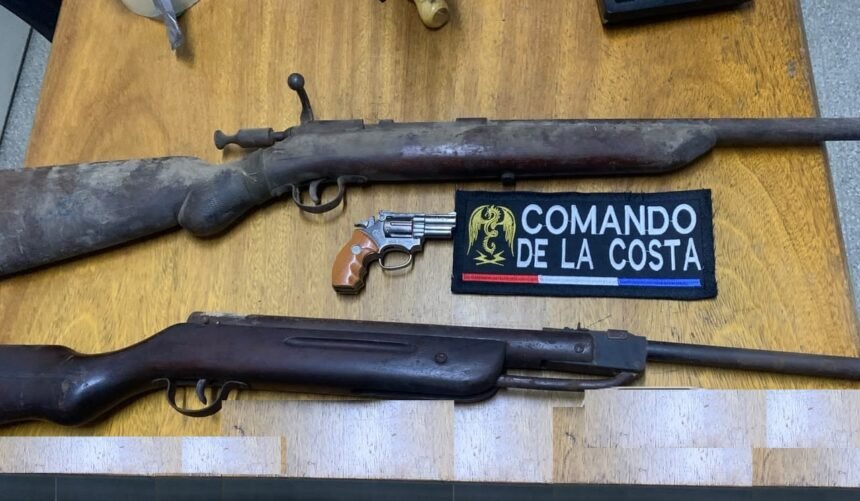 Aprehendieron a tres personas y secuestraron armas tras un procedimiento en Santa Fe 61 armas 1
