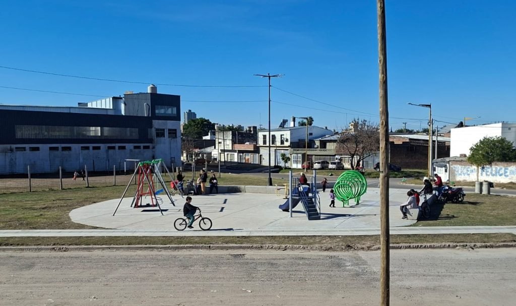 plaza barrio centenario 2