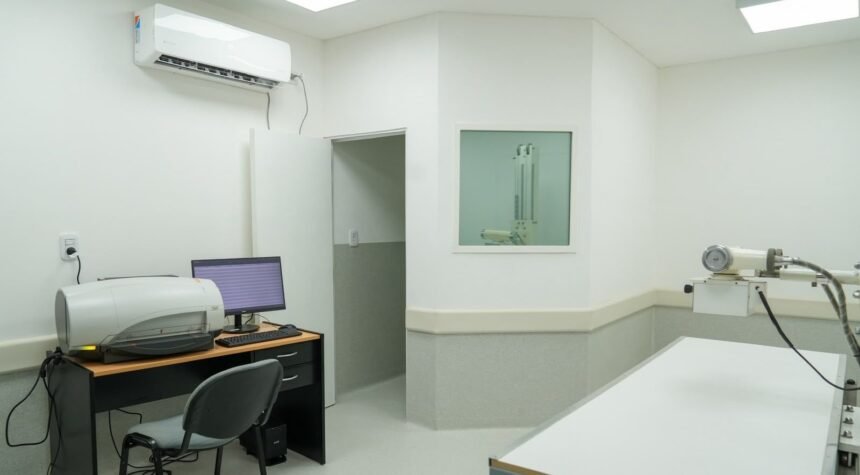 La Provincia inauguró una nueva sala de Rayos X digital en el Hospital Vera Candioti 61 sala vera candiotiiii