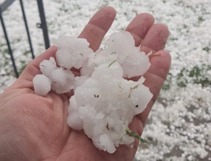 Granizo y fuertes ráfagas provocaron destrozos en Las Rosas y el sur santafesino 60 DOSSSSS