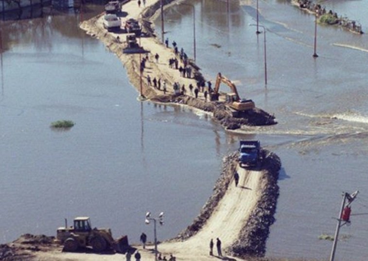 A 23 años de la tragedia, la Justicia cerró definitivamente la causa penal por la inundación de Santa Fe 60 INUNDACION SANTAFE 2003 1