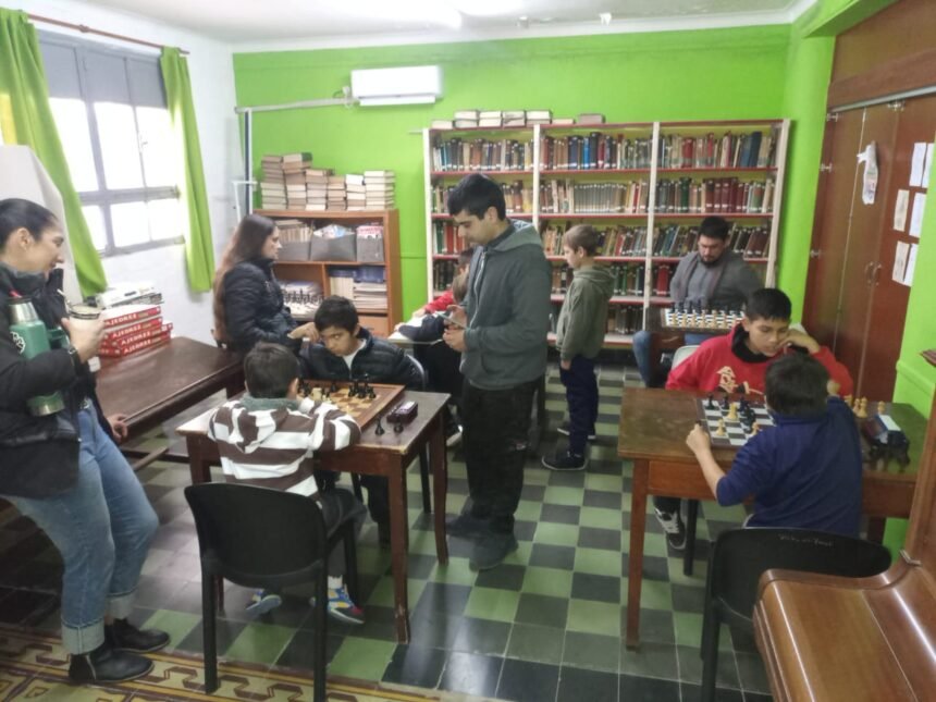 Gran jornada de Ajedrez en Laguna Paiva 61 ajedrez biblioteca 312