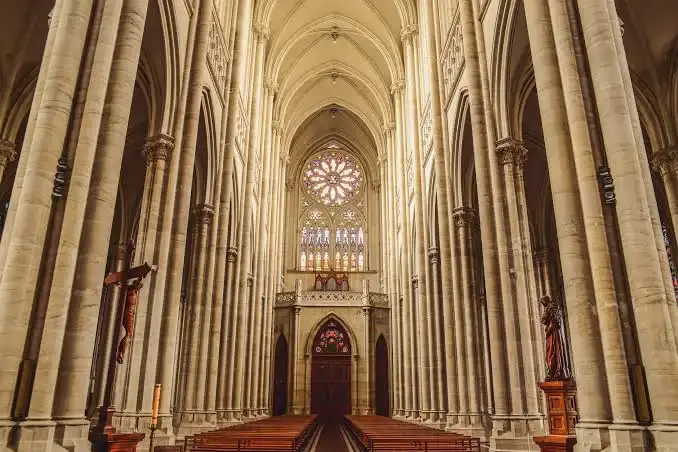 La Catedral de La Plata fue elegida como la más linda del mundo: derrotó a grandes joyas de Europa 62 catedral de la plata interior