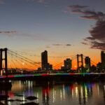 puente colgante luces