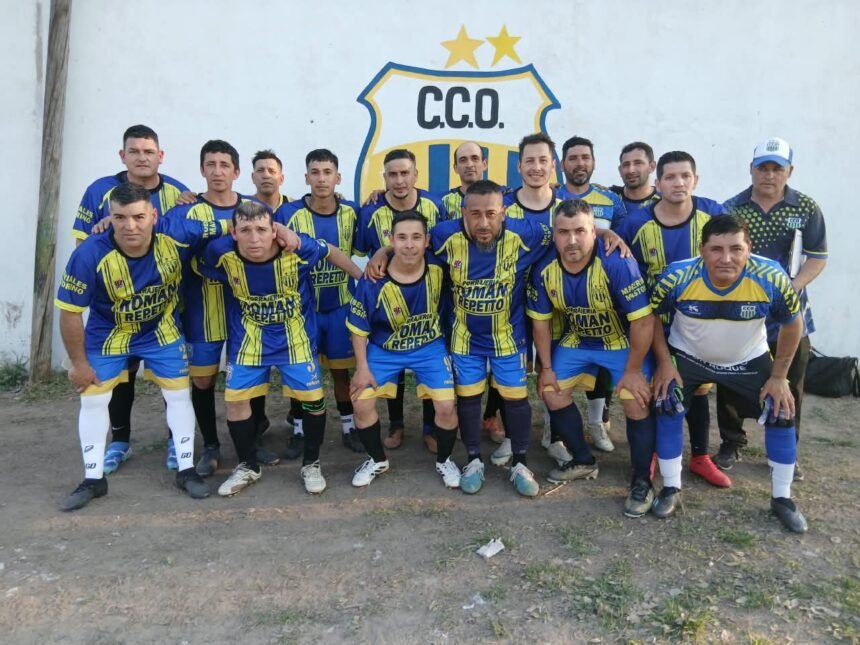 Central Oeste quedó puntero en senior 60 CENTRAL OESTE SENIOR VS ASTO