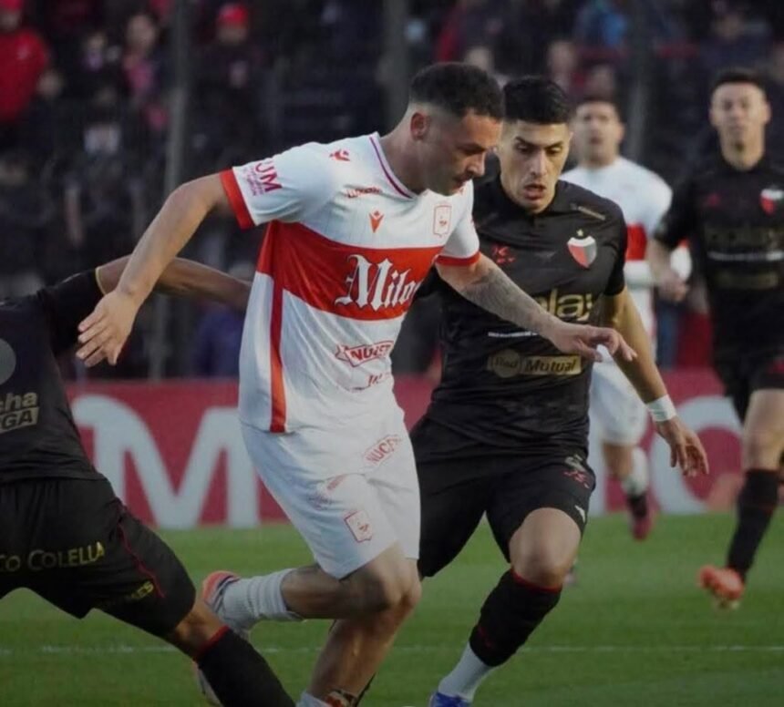 Colón cayó ante Deportivo Morón y se alejó del primer puesto 60 COLON MORON