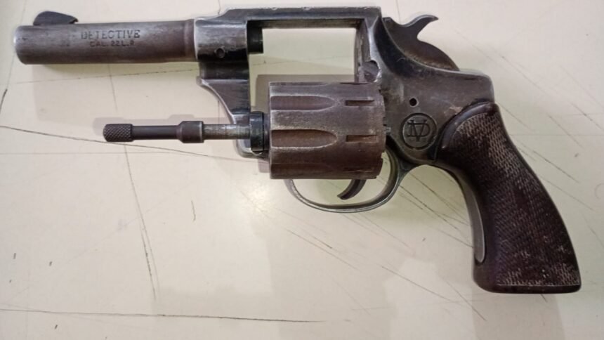 Dos menores encontraron un arma de fuego en el interior de un club de Recreo 61 WhatsApp Image 2026 09 25 at 19.35.29