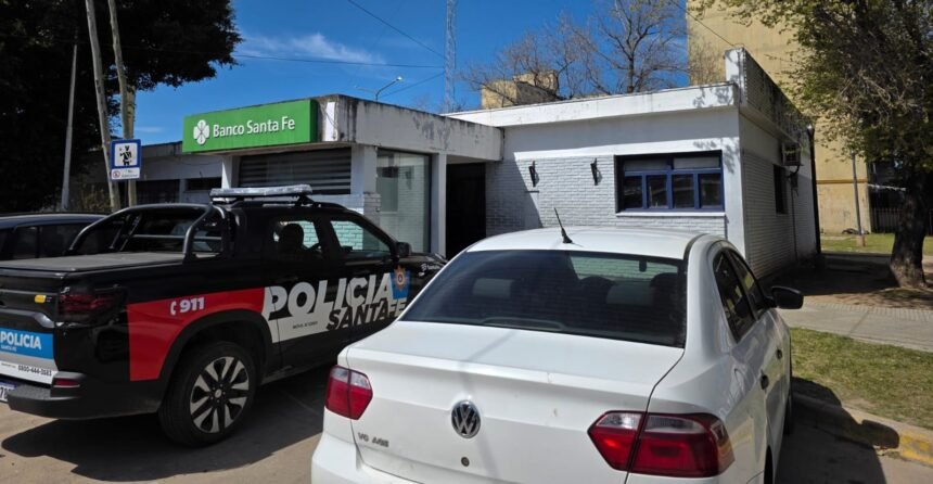 Con 2,16 de alcohol en sangre, manejó con las luces apagadas y puso en riesgo a cientos de personas 60 policial